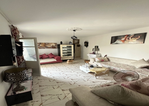 s1 au 4 eme etage sans ascenseur a nouvelle madina