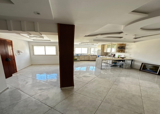 À vendre  Villa sur deux niveaux - Bien immobilier à {"id":3,"country_id":219,"name":"BEN AROUS","slug":"ben-arous"} - Image 4 - Agence Immobilière Maison Plus Elite